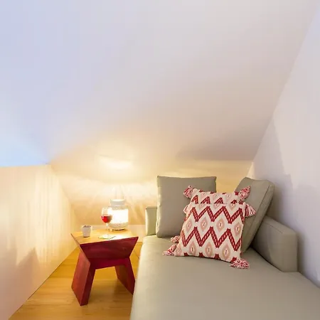 Leisure Luxury Downtown Duplex By Joivy * Lisbona